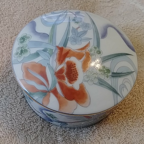 Takahashi "Flora" Trinket Box - Picture 1 of 3
